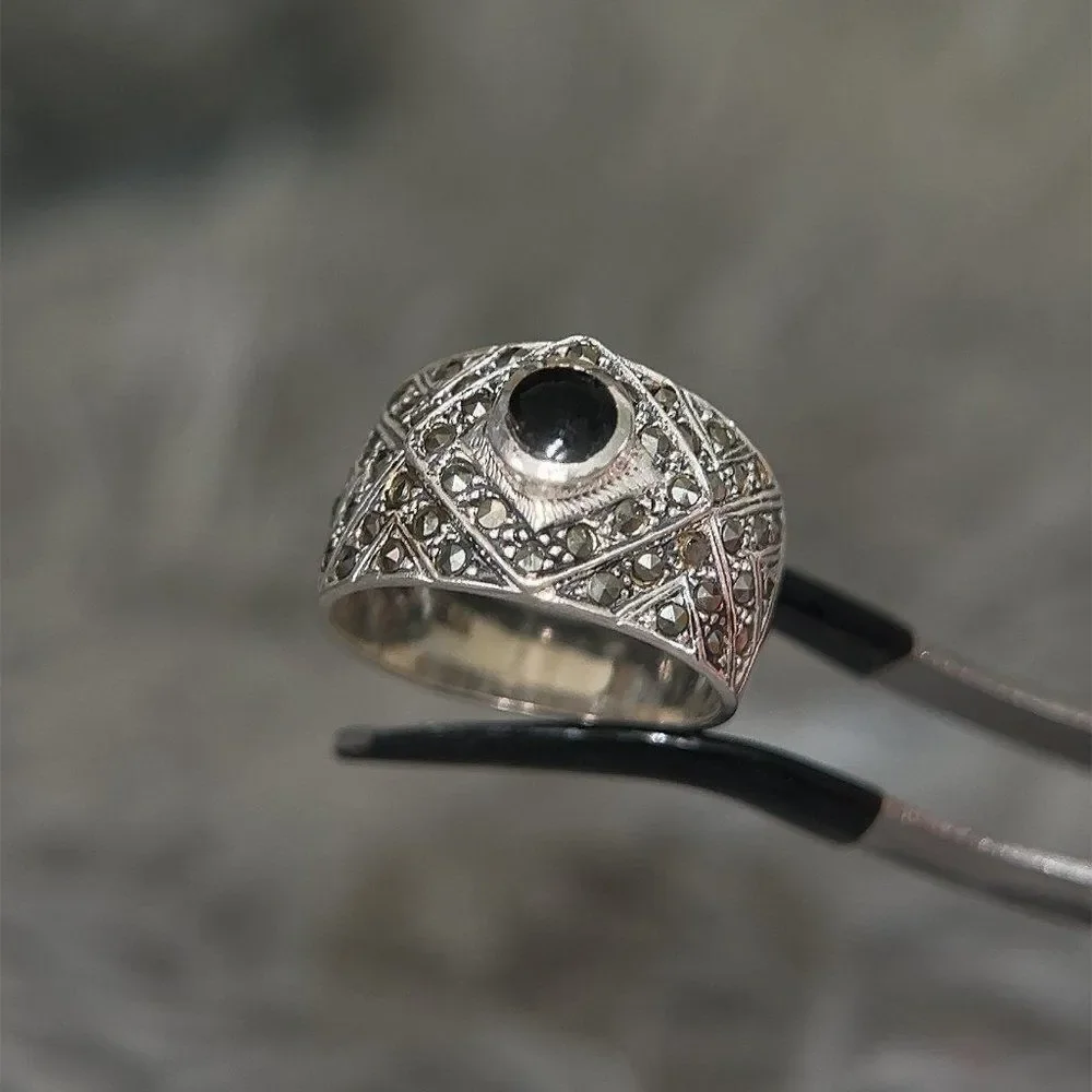 Bold Onyx/Marcasite Sterling Silver 925 Ring‎